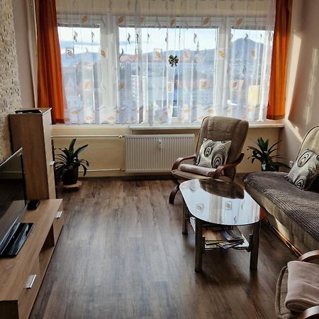 Byt S Jedinecnym Vyhledem Decin Exteriör bild